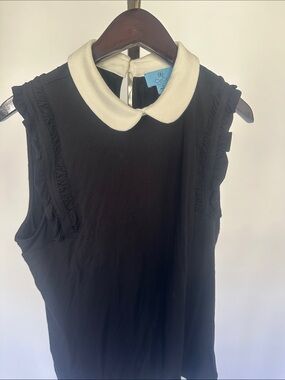 CeCe Black Sleeveless Top with Cream Peter Pan Collar size M